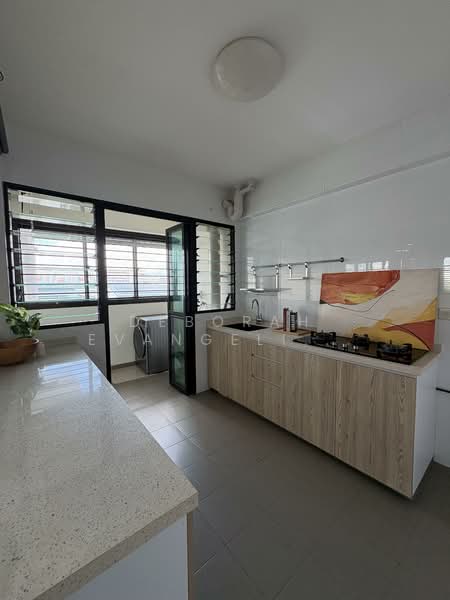 508A Yishun Avenue 4 HDB Flat For Sale at S$ 625,000 | PropertyGuru Singapore - Kitchen