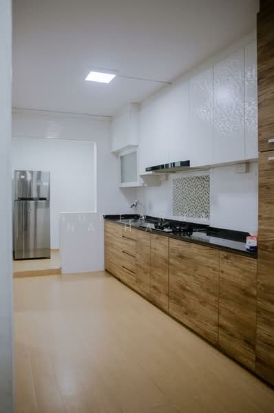 542 Woodlands Drive 16 HDB Flat For Sale at S$ 588,888 | PropertyGuru Singapore - Kitchen
