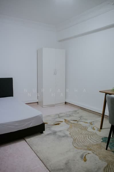 542 Woodlands Drive 16 HDB Flat For Sale at S$ 588,888 | PropertyGuru Singapore - Bedroom