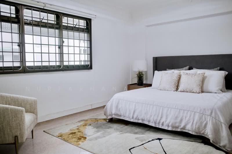 542 Woodlands Drive 16 HDB Flat For Sale at S$ 588,888 | PropertyGuru Singapore - Master Bedroom