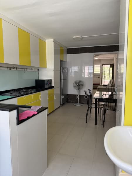 125 Bedok North Road, 125 Bedok North Road, 2 Bedrooms, 721 sqft, HDB Flat For Rent, by Stella Kong, 500073455 - Kitchen - PropertyGuru.com.sg