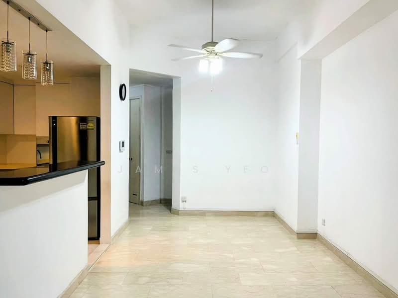 Maple Woods, 991 Bukit Timah Road, 2 Bedrooms, 915 sqft, Condominium For Rent, by James Yeo, 500073465 - Interior - PropertyGuru.com.sg