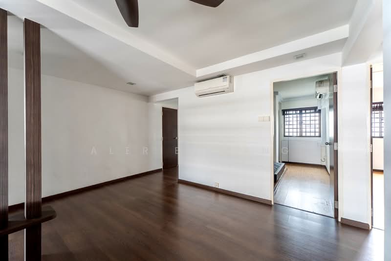 18 Saint George's Road HDB Flat For Sale at S$ 699,999 | PropertyGuru Singapore - Living Room
