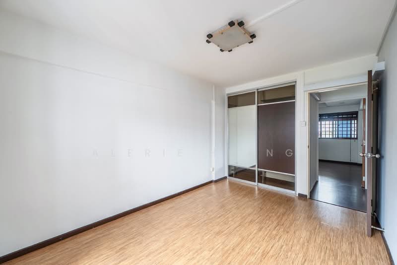 18 Saint George's Road HDB Flat For Sale at S$ 699,999 | PropertyGuru Singapore - Interior