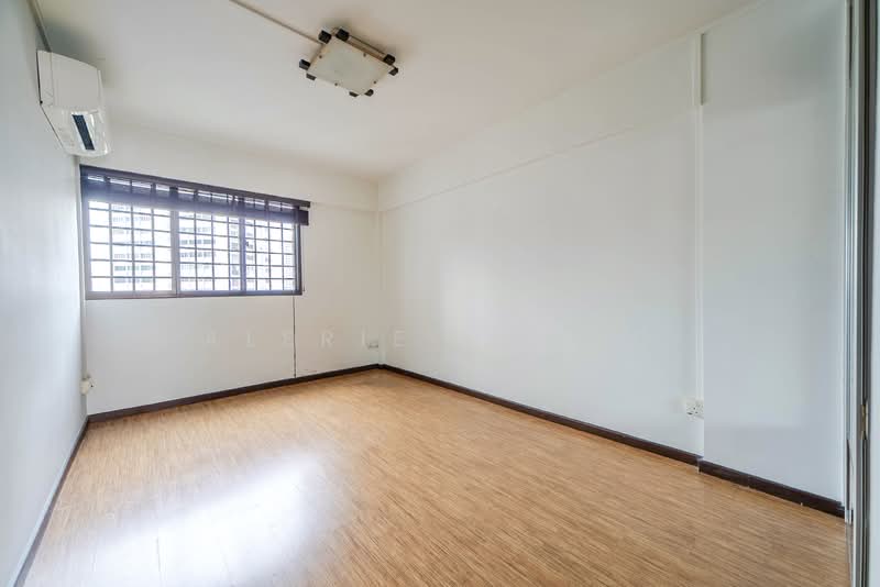 18 Saint George's Road HDB Flat For Sale at S$ 699,999 | PropertyGuru Singapore - Interior