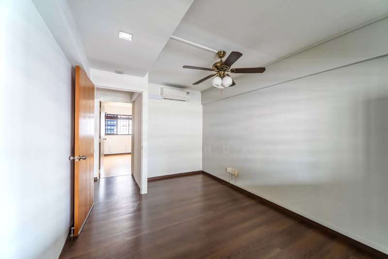18 Saint George's Road HDB Flat For Sale at S$ 699,999 | PropertyGuru Singapore - Interior