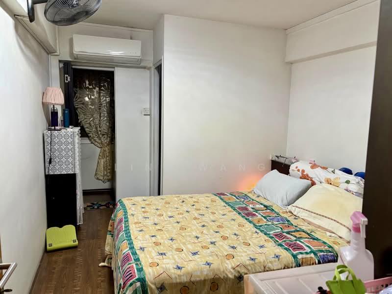 412 Commonwealth Avenue West HDB Flat For Sale at S$ 630,000 | PropertyGuru Singapore - Bedroom
