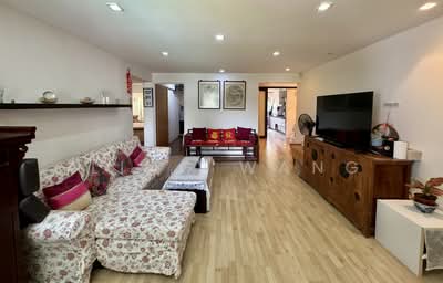 For Sale - 412 Commonwealth Avenue West