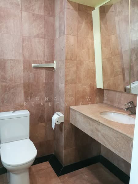 Oleanas Residences Condominium For Sale at S$ 3,200,000 | PropertyGuru Singapore - Bathroom