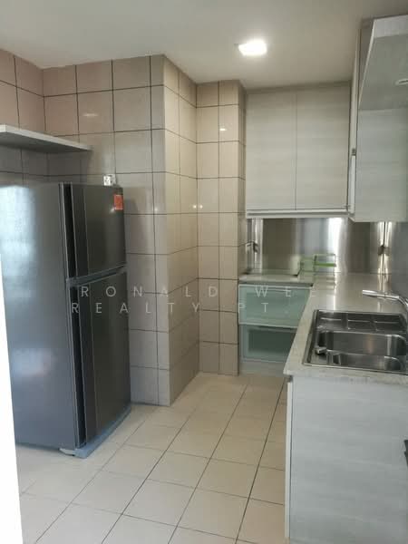 Oleanas Residences Condominium For Sale at S$ 3,200,000 | PropertyGuru Singapore - Kitchen