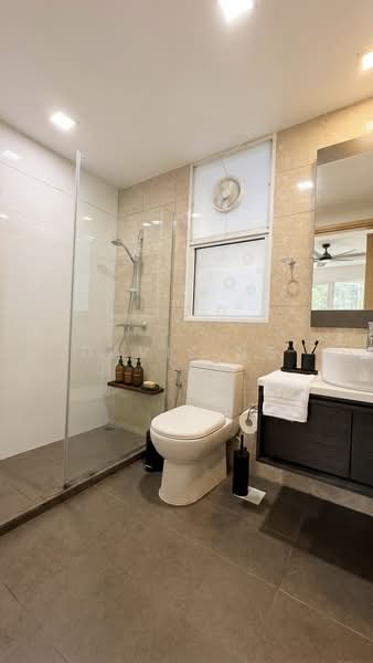 Forestville Executive Condominium For Sale at S$ 1,380,000 | PropertyGuru Singapore - Bathroom