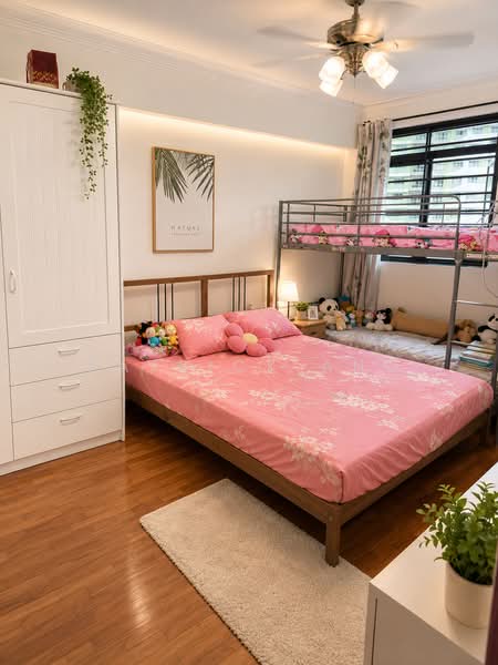 124 Lorong 1 Toa Payoh, 124 Lorong 1 Toa Payoh, 2 Bedrooms, 850 sqft, HDB Flat For Sale, by Patrick Ang, 500073499 - Bedroom - PropertyGuru.com.sg