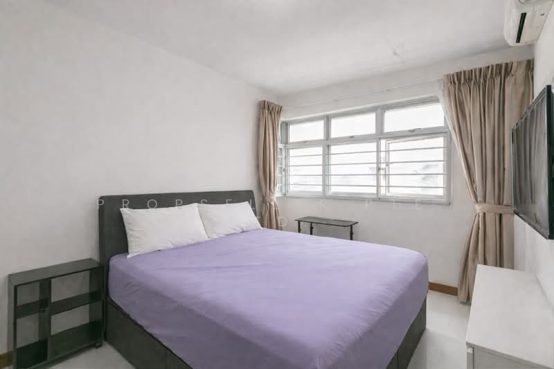 292B Bukit Batok East Avenue 6 HDB Flat For Sale at S$ 920,000 | PropertyGuru Singapore - Bedroom