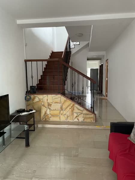Lorong Sari, Lorong Sari, Room Rental, 230 sqft, Semi-Detached House For Rent, by Elyn Goh, 500073520 - Living Room - PropertyGuru.com.sg