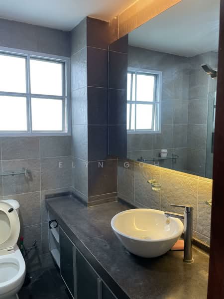 Lorong Sari, Lorong Sari, Room Rental, 230 sqft, Semi-Detached House For Rent, by Elyn Goh, 500073520 - Bathroom - PropertyGuru.com.sg