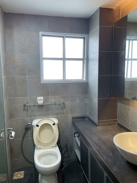 Lorong Sari, Lorong Sari, Room Rental, 230 sqft, Semi-Detached House For Rent, by Elyn Goh, 500073520 - Bathroom - PropertyGuru.com.sg