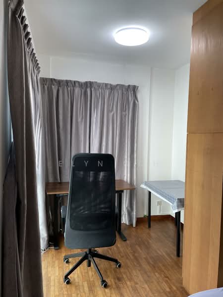 Lorong Sari, Lorong Sari, Room Rental, 230 sqft, Semi-Detached House For Rent, by Elyn Goh, 500073520 - Study - PropertyGuru.com.sg