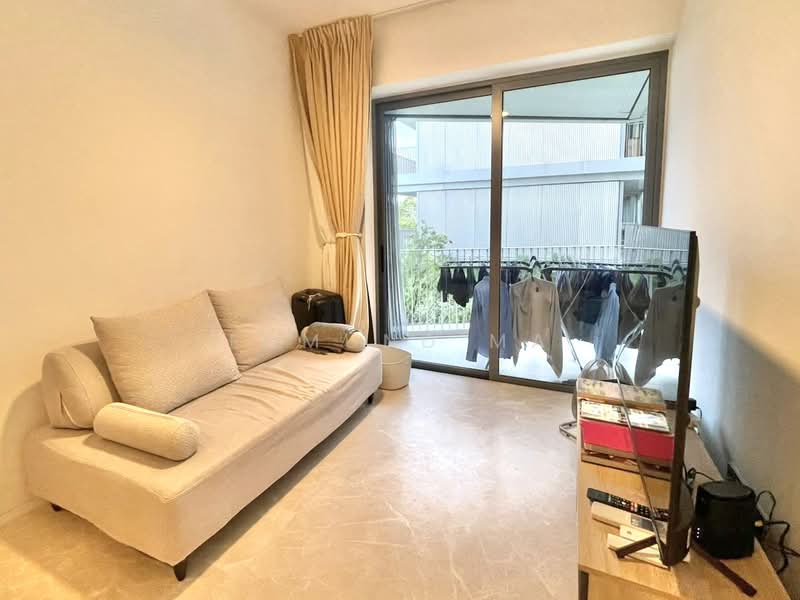 The Reef at King's Dock Condominium For Sale at S$ 1,800,000 | PropertyGuru Singapore - Living Room