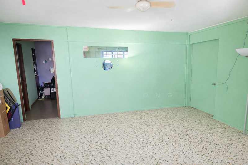 536 Bedok North Street 3 HDB Flat For Sale at S$ 555,000 | PropertyGuru Singapore - Living Room