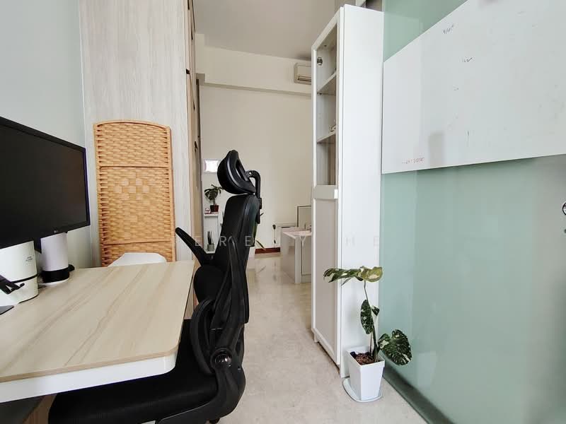 The Hillier Condominium For Sale at S$ 990,000 | PropertyGuru Singapore - Study