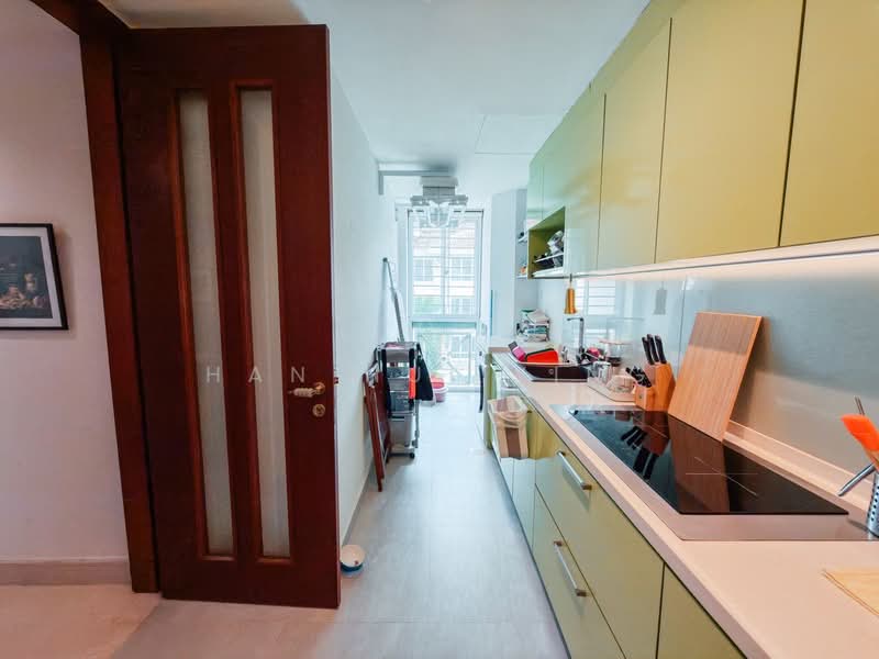 Duchess Crest Condominium For Sale at S$ 1,990,000 | PropertyGuru Singapore - Kitchen