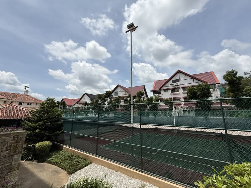 Duchess Crest Condominium For Sale at S$ 1,990,000 | PropertyGuru Singapore - Exterior