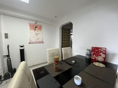 For Sale - 779 Woodlands Crescent