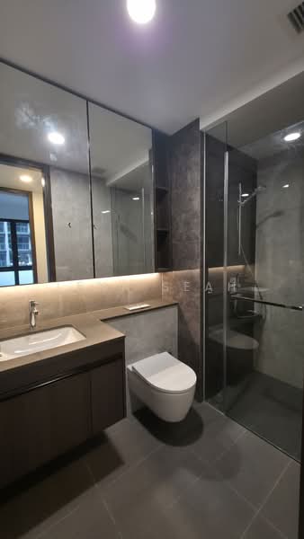 Tembusu Grand, 94 Jalan Tembusu, 2 Bedrooms, 743 sqft, Condominium For Rent, by Lena Seah, 500073635 - Bathroom - PropertyGuru.com.sg