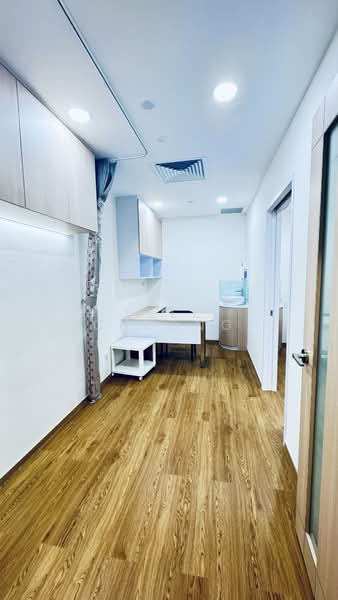 Gleneagles Hospital, 6A Napier Road, 100 sqft, Medical For Rent, by Elle Cheong, 500073664 - Interior - CommercialGuru.com.sg