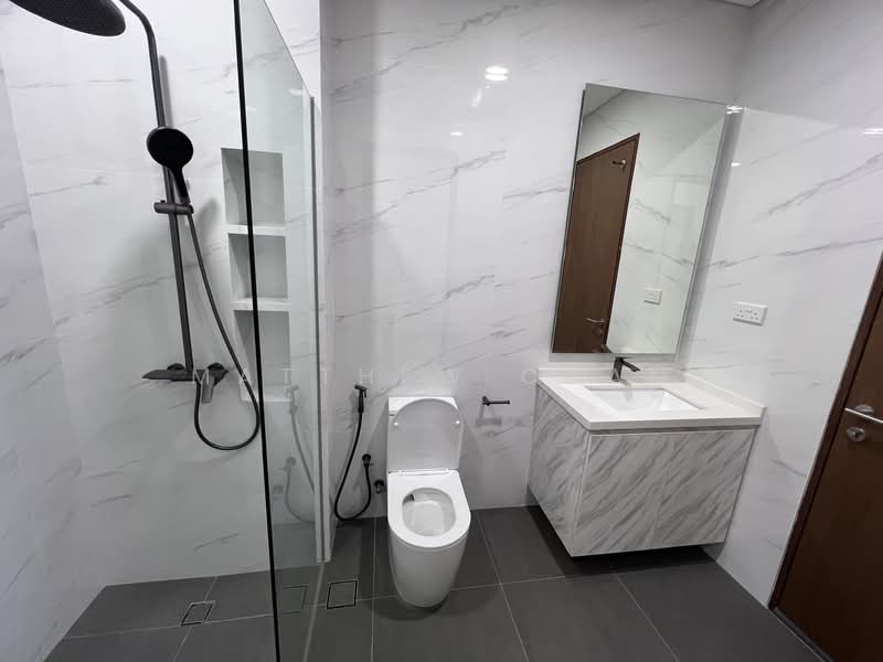 West coast road Terraced House For Sale at S$ 7,000,000 | PropertyGuru Singapore - Bathroom