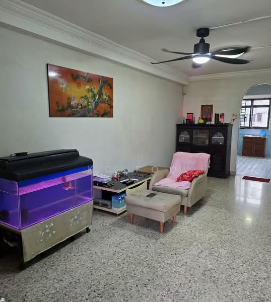 213 Boon Lay Place HDB Flat For Sale at S$ 385,000 | PropertyGuru Singapore - Living Room