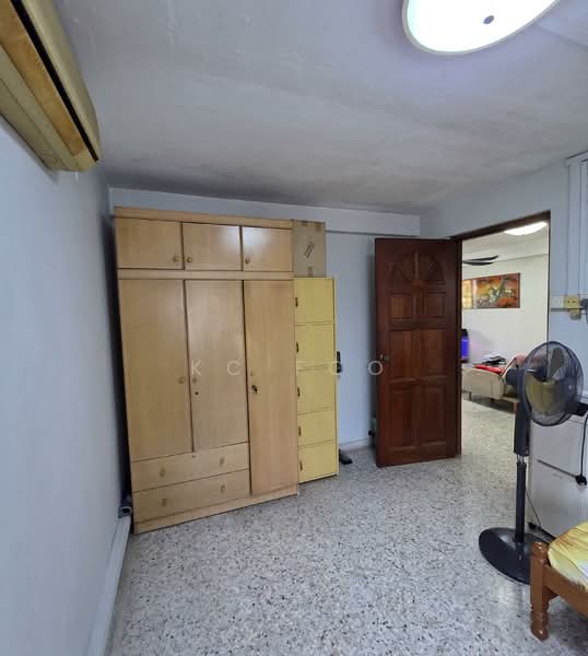 213 Boon Lay Place HDB Flat For Sale at S$ 385,000 | PropertyGuru Singapore - Interior