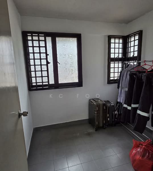213 Boon Lay Place HDB Flat For Sale at S$ 385,000 | PropertyGuru Singapore - Interior