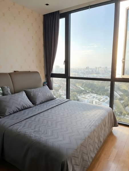 The Trilinq Condominium For Sale at S$ 2,600,000 | PropertyGuru Singapore - Bedroom