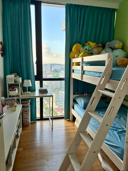 The Trilinq Condominium For Sale at S$ 2,600,000 | PropertyGuru Singapore - Bedroom