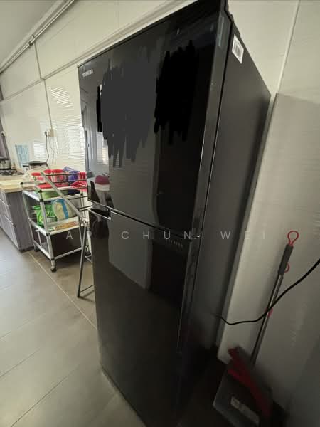 404 Yishun Avenue 6, 404 Yishun Avenue 6, Room Rental, 120 sqft, HDB Flat For Rent, by Yap Chun Wei, 500073678 - Kitchen - PropertyGuru.com.sg