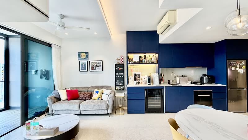 The Panorama Condominium For Sale at S$ 1,550,000 | PropertyGuru Singapore - Living Room