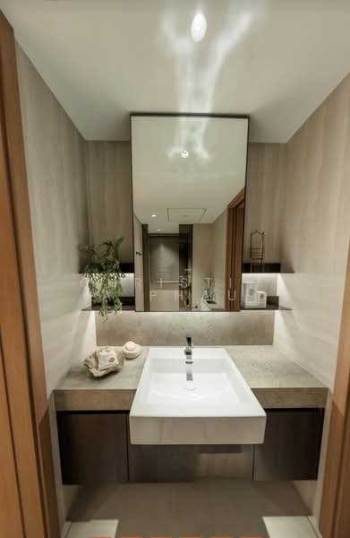 Skye at Holland Condominium For Sale at S$ 5,853,000 | PropertyGuru Singapore - Bathroom