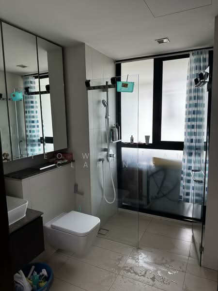 Spottiswoode Residences Condominium For Sale at S$ 4,000,000 | PropertyGuru Singapore - Bathroom