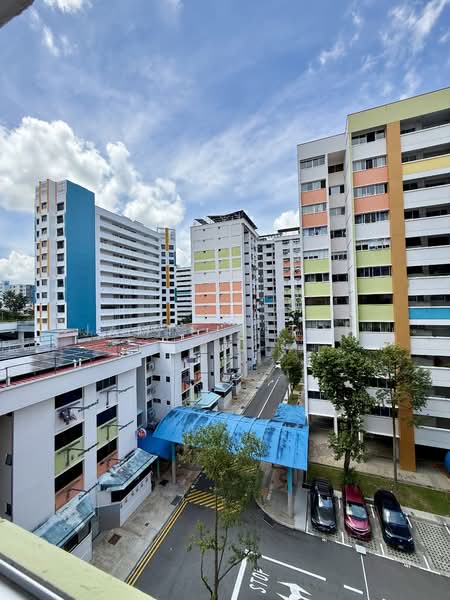 802 Yishun Ring Road, 802 Yishun Ring Road, Room Rental, 160 sqft, HDB Flat For Rent, by Jamie Sitoh, 500073720 - Exterior - PropertyGuru.com.sg