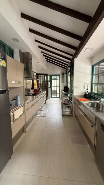 Northshore Bungalows, Ponggol Seventeenth Avenue, 7 Bedrooms, 11,173 sqft, Detached House For Rent, by Leah Tay, 500073738 - Kitchen - PropertyGuru.com.sg