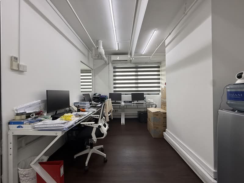 Carros Centre, 60 JALAN LAM HUAT, 1,690 sqft, Factory / Workshop (B2) For Sale, by CAI SHEN, 500073743 - Interior - CommercialGuru.com.sg