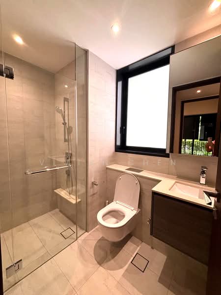 Royalgreen, 2 Anamalai Avenue, 2 Bedrooms, 829 sqft, Condominium For Rent, by Vivian Chen, 500073747 - Bathroom - PropertyGuru.com.sg