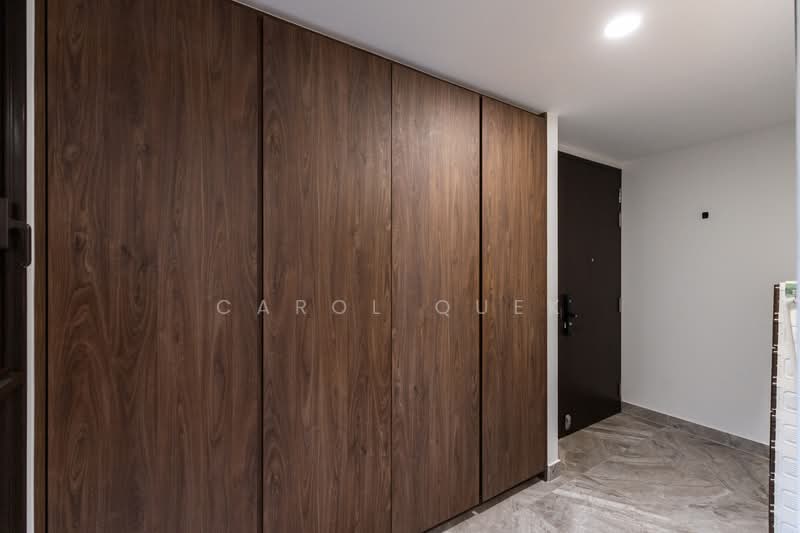 The Commodore Condominium For Sale at S$ 2,100,000 | PropertyGuru Singapore - Entrance