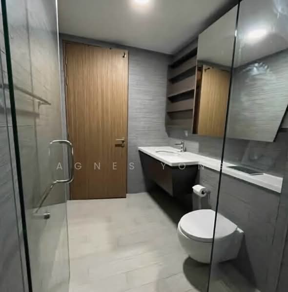 V on Shenton, 5 Shenton Way, Studio, 441 sqft, Condominium For Sale, by Agnes Yong, 500073790 - Bathroom - PropertyGuru.com.sg