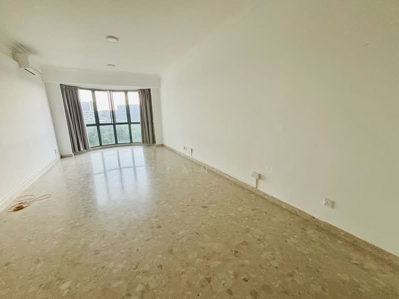 Yew Mei Green, 50 Choa Chu Kang North 6, 4 Bedrooms, 1,292 sqft, Condominium For Sale, by Vivian Liu, 500073800 - Living Room - PropertyGuru.com.sg