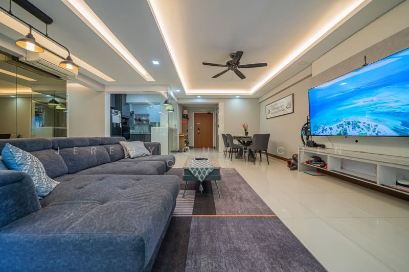 217A Sumang Walk, 217A Sumang Walk, 3 Bedrooms, 1,206 sqft, HDB Flat For Sale, by Jeremy Quah Chen Cher, 500073834 - Living Room - PropertyGuru.com.sg