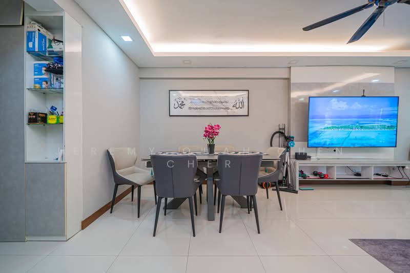 217A Sumang Walk, 217A Sumang Walk, 3 Bedrooms, 1,206 sqft, HDB Flat For Sale, by Jeremy Quah Chen Cher, 500073834 - Dining Room - PropertyGuru.com.sg