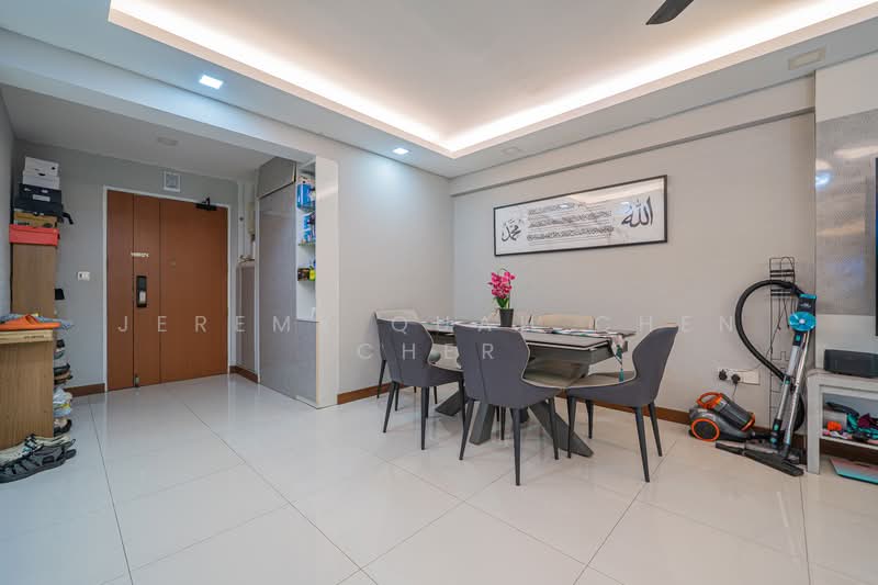 217A Sumang Walk, 217A Sumang Walk, 3 Bedrooms, 1,206 sqft, HDB Flat For Sale, by Jeremy Quah Chen Cher, 500073834 - Dining Room - PropertyGuru.com.sg