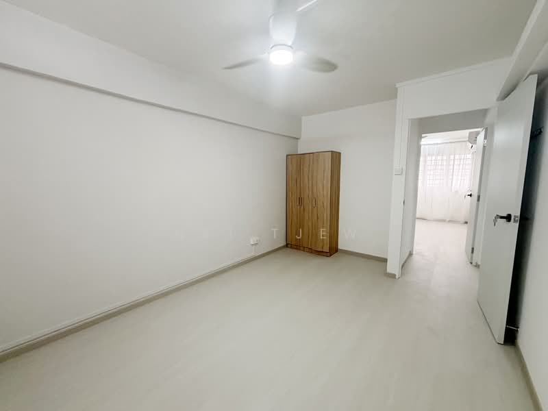 172 Woodlands Street 13, 172 Woodlands Street 13, 3 Bedrooms, 979 sqft, HDB Flat For Rent, by Nat Tjew, 500073848 - Bedroom - PropertyGuru.com.sg